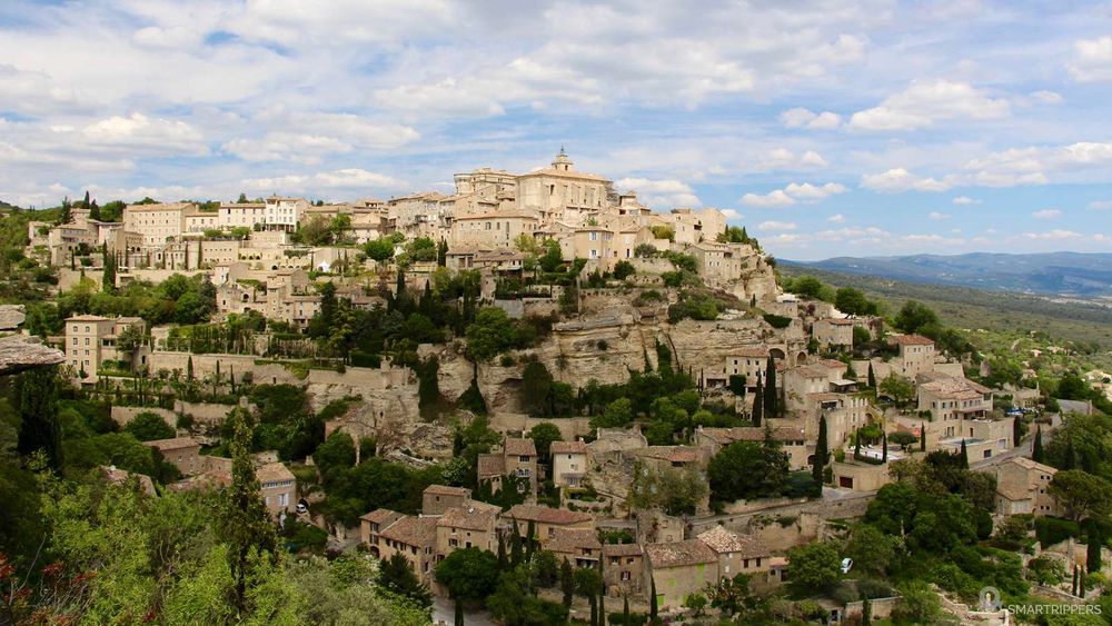 Gordes: The pretty perched village of Lubéron - Smartrippers