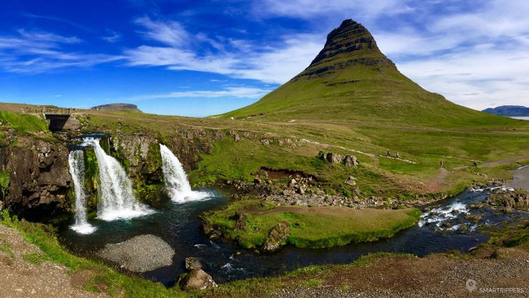 Kirkjufell mountain, a magnificent picture from Iceland - Smartrippers