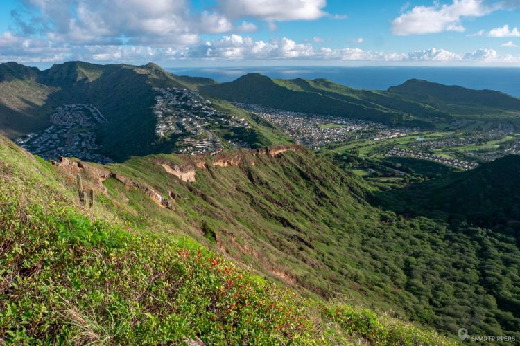 Koko Crater Trail: climbing the famous Oahu Crater - Smartrippers